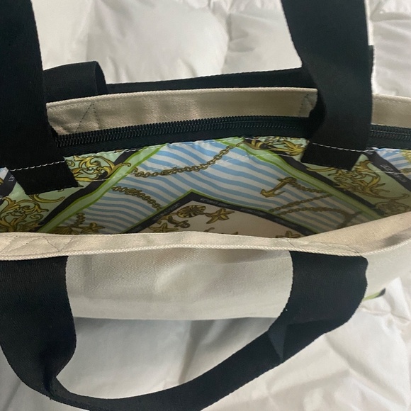 VICTORIA'S SECRET CANVAS COOLER BAG NEW WITHOUT TAGS - Picture 4 of 7